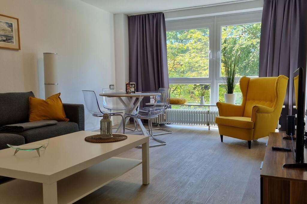 Strandappartement 2 Minuten Vom Suedstrand Wilhelmshaven Exteriör bild